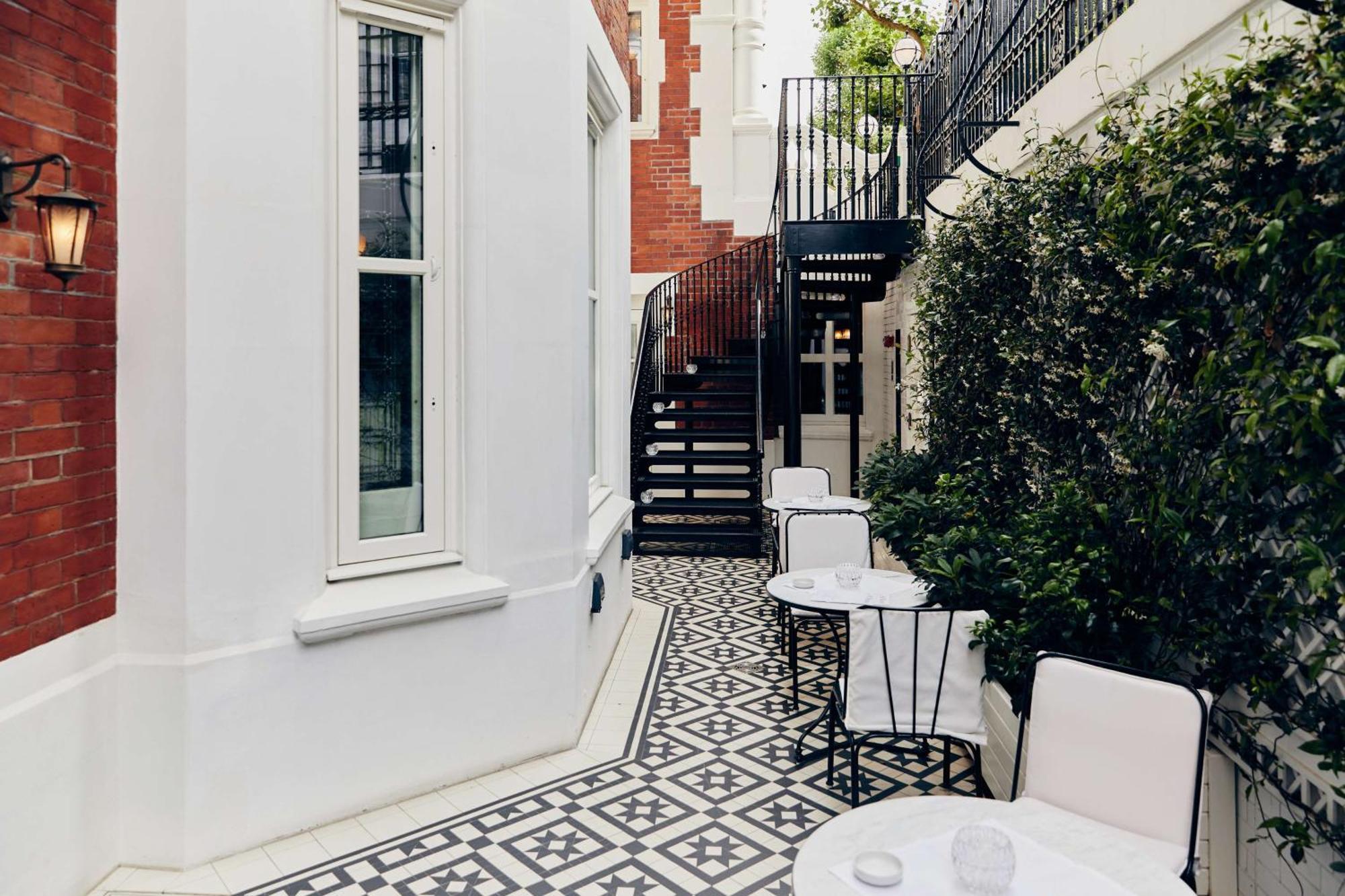 Hotel At Sloane London